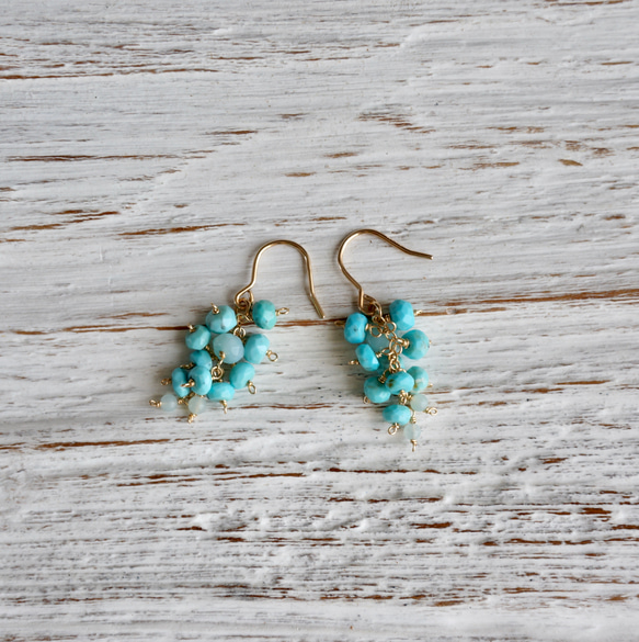 ターコイズとアベンチュリンのふさピアス PE-16        Ω 人気・おすすめ｜売れ筋商品・話題商品におすすめ 品質チェック済み 安心配送 国内在庫あり・安心サポート付き