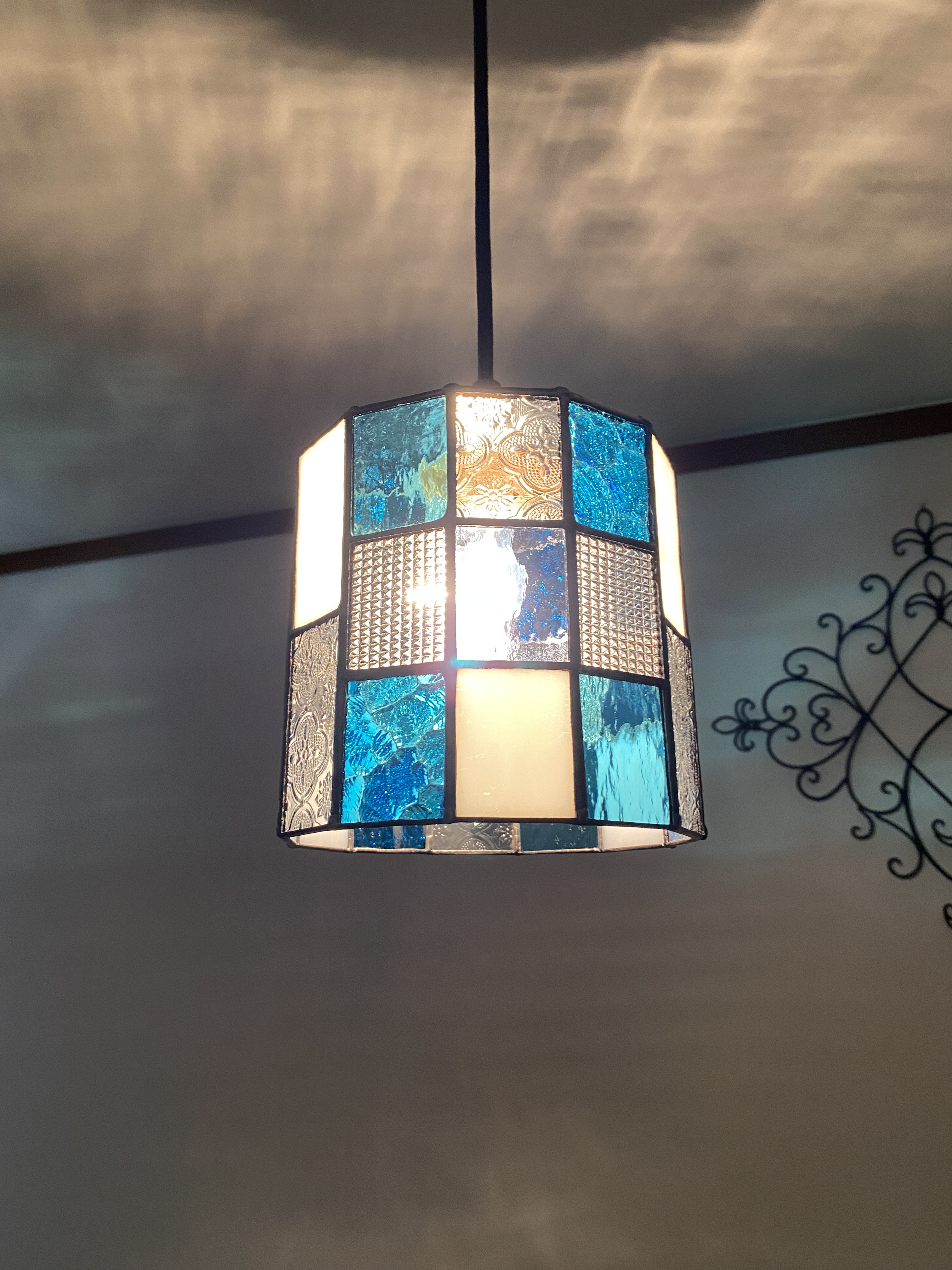 ステンドグラス照明ブルー系 ブルー系ペンダントライト♢ステンドグラス シーリングライト