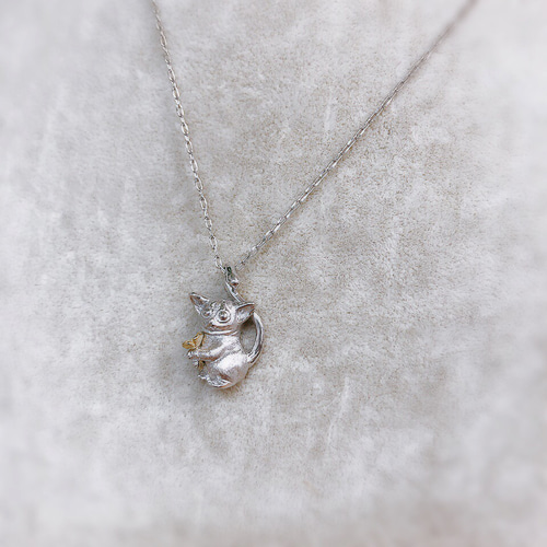 動物モチーフ「 わたしのガラゴ♪ 」シルバーネックレス ネックレス