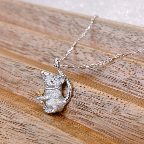 動物モチーフ「 わたしのガラゴ♪ 」シルバーネックレス ネックレス