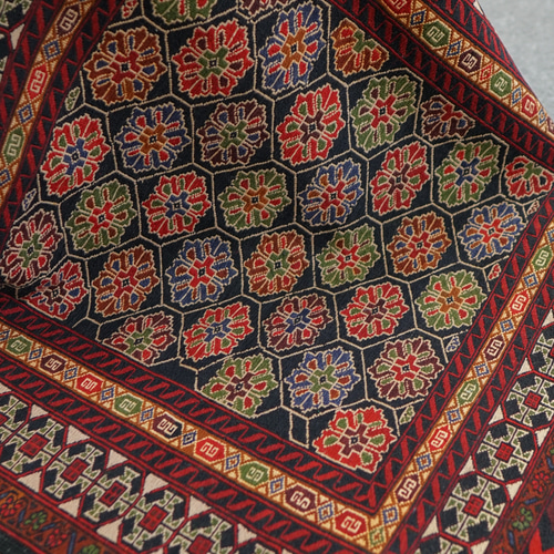 138×89cm 【ペルシャ手織りキリム シルジャン産 ソマック織り