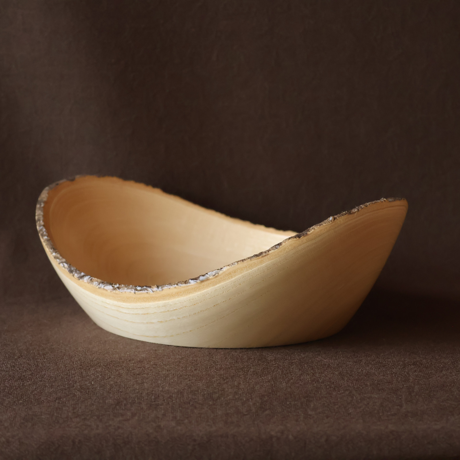 木製サラダボール・ナチュラルエッジ皮付き（ヌルデ）no.1