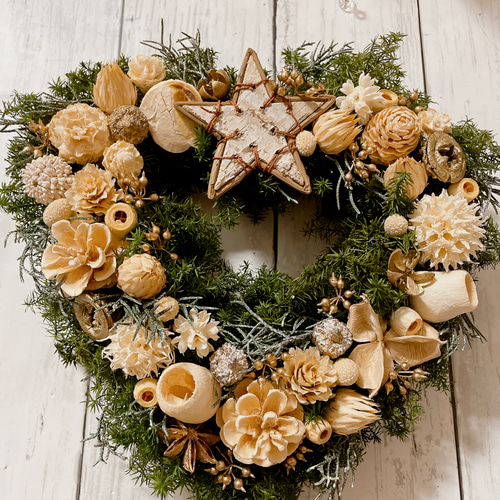 ハートリース 淡いピンクの可愛いハートリース ナチュラルリース オールシーズン