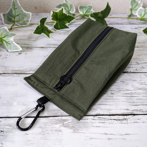 保冷ポーチ☆オリーブグリーン☆パウチケース☆撥水☆暑さ対策・熱中症
