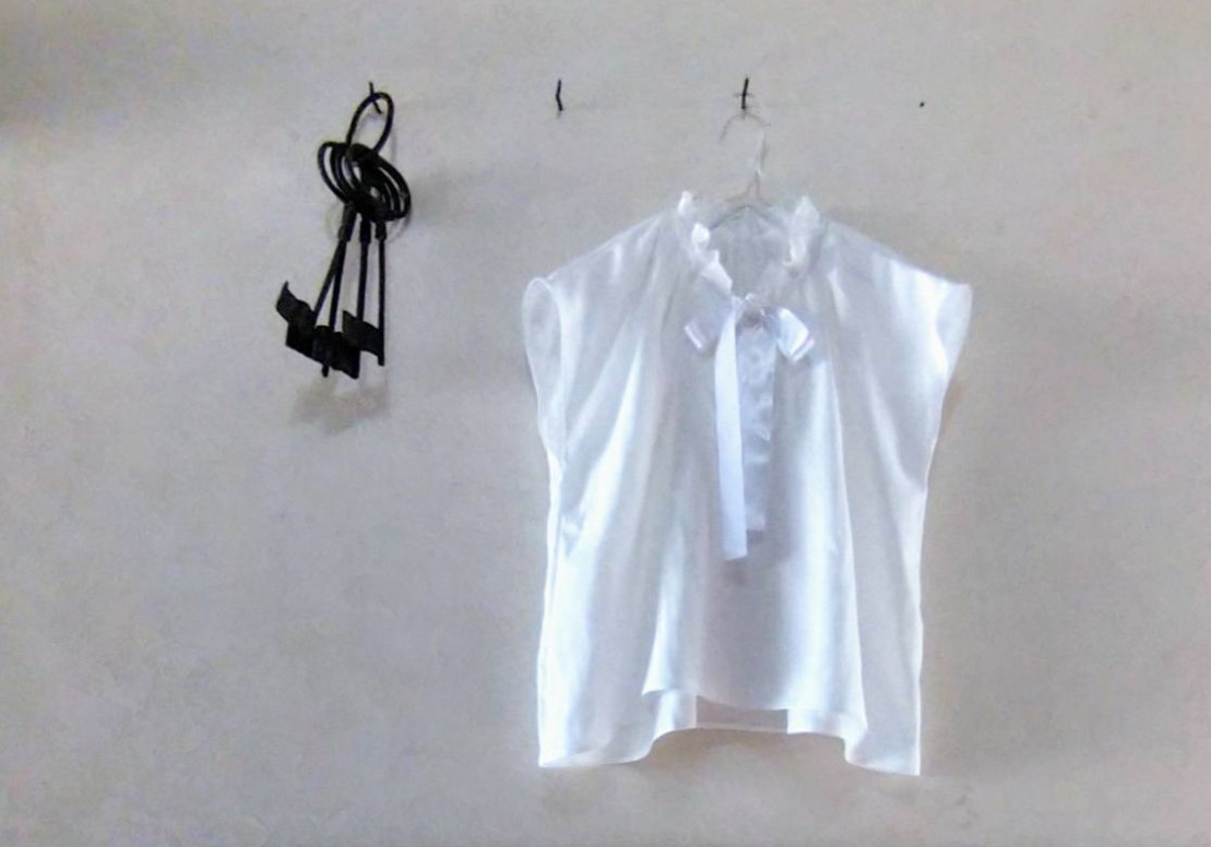 受注製作✨リボンとタックのふんわりブラウス　ダブルガーゼ　オフホワイト