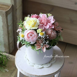 造花アレンジメント│かわいい♪造花ギフト｜誕生日プレゼント│枯れない花 2枚目の画像