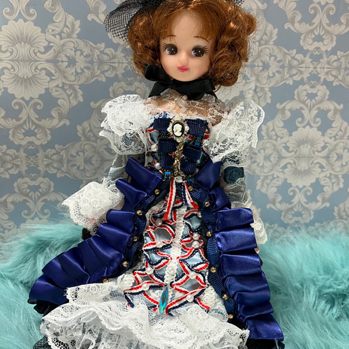 出品一時停止いたしますバービー ヘッド 出品一時停止いたします