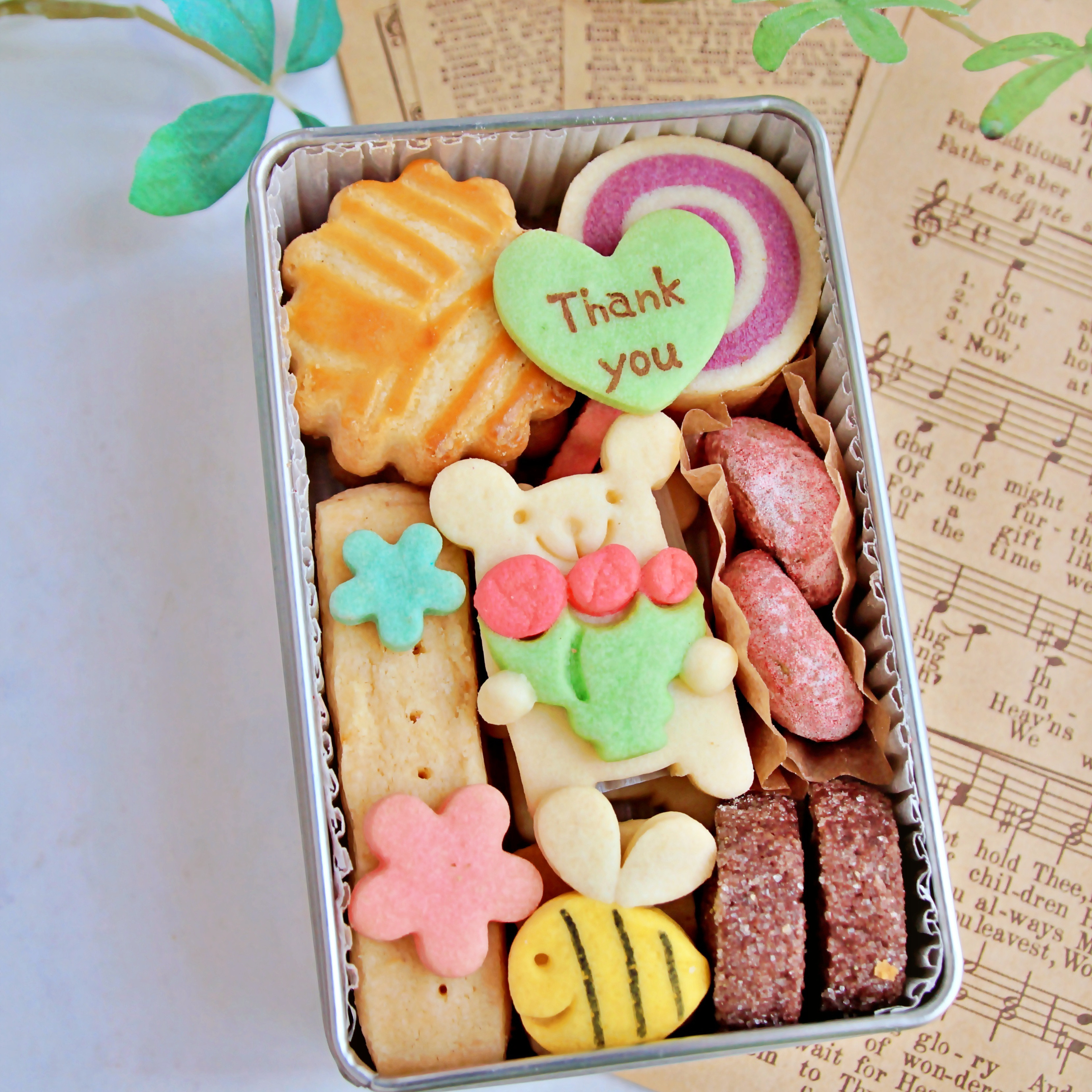 yuki、手作りクッキー クッキーにクリームを挟み終えました🍪🍦 普通にお菓子を作っ