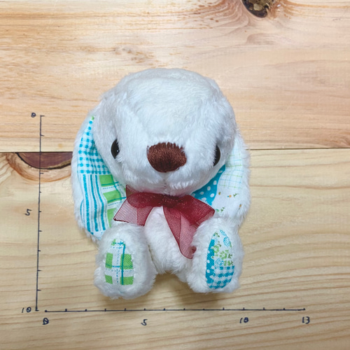 白うさぎのぬいぐるみ ロップイヤー 赤リボン ぬいぐるみ くまやくま吉