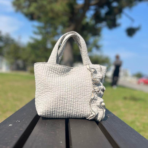 オトナ可愛い♡ヌビキルトフリルバッグ トートバッグ いちはな