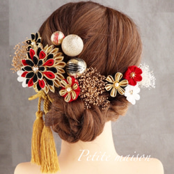 受注制作) 大きなゴールド黒 8センチ クリスタル つまみ細工髪飾り