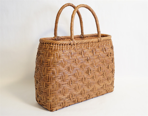 山葡萄　籠　カゴ　かごバック　やまぶどう 亀甲編み かご バック 