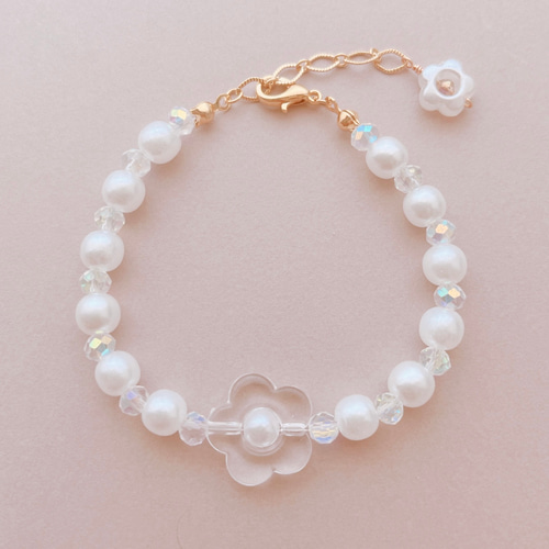 イミテーションパールアクセサリー ネックレス、ブレスレット、イヤリングまとめ お花とパールのネックレス ブレスレット イヤリング キッズ