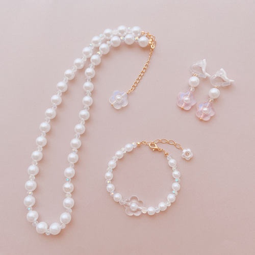 お花とパールのネックレス ブレスレット イヤリング キッズ  