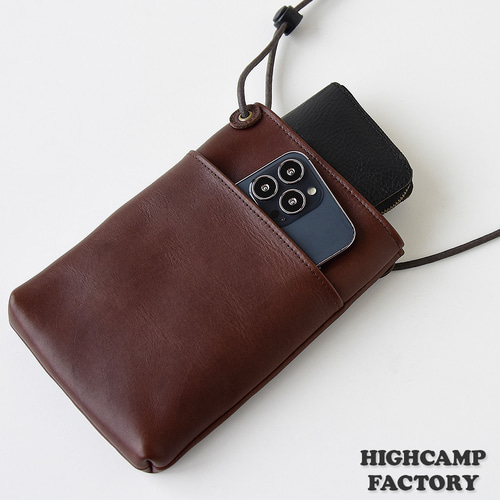 本革のショルダーポシェット ポケット付き マチ付き スマホショルダー
