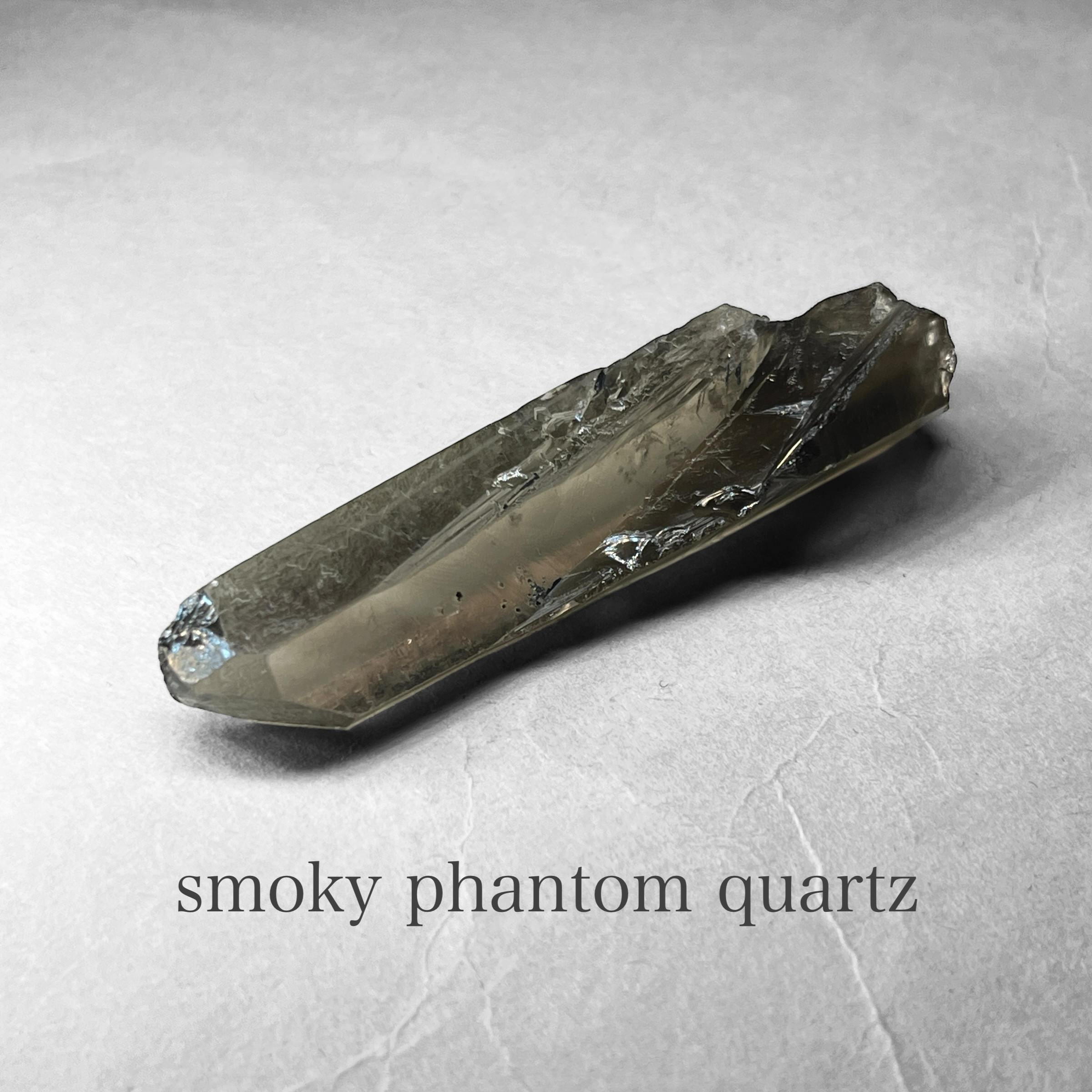 smoky phantom quartz：lightning / スモーキーファントム