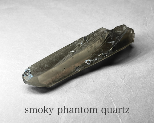 smoky phantom quartz：lightning / スモーキーファントム
