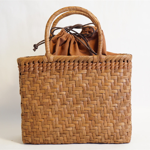 Lサイズ 山葡萄 蔓 かごバック かご 籠 巾着 網代編み 職人の手作り かご Lサイズ 山葡萄 蔓 かごバック かご 籠 巾着 網代編み 職人の手作り