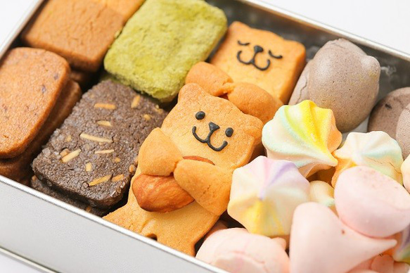 お菓子の宝石箱・くま缶(小) クッキー、メレンゲ、焼き菓子 2枚目の画像