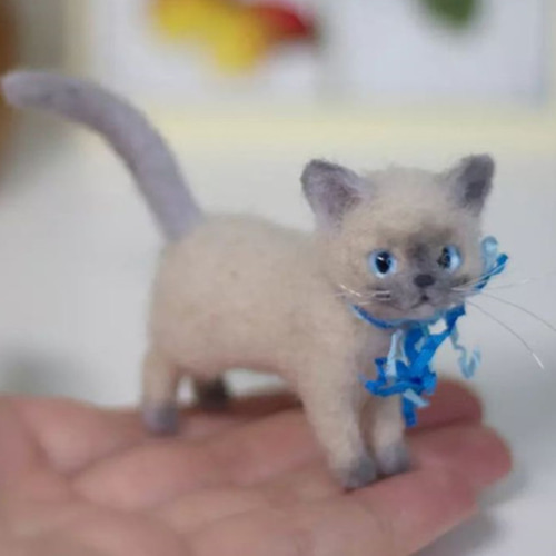 リアルなペットの羊毛フェルト猫 羊毛フェルト刺繍手作り作品 リアルなペットの羊毛フェルト猫 羊毛フェルト刺繍手作り作品