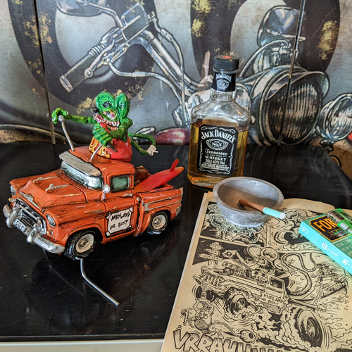 お宝放出…アメ雑 ピックアップトラック & ラットフィンク ガレージ