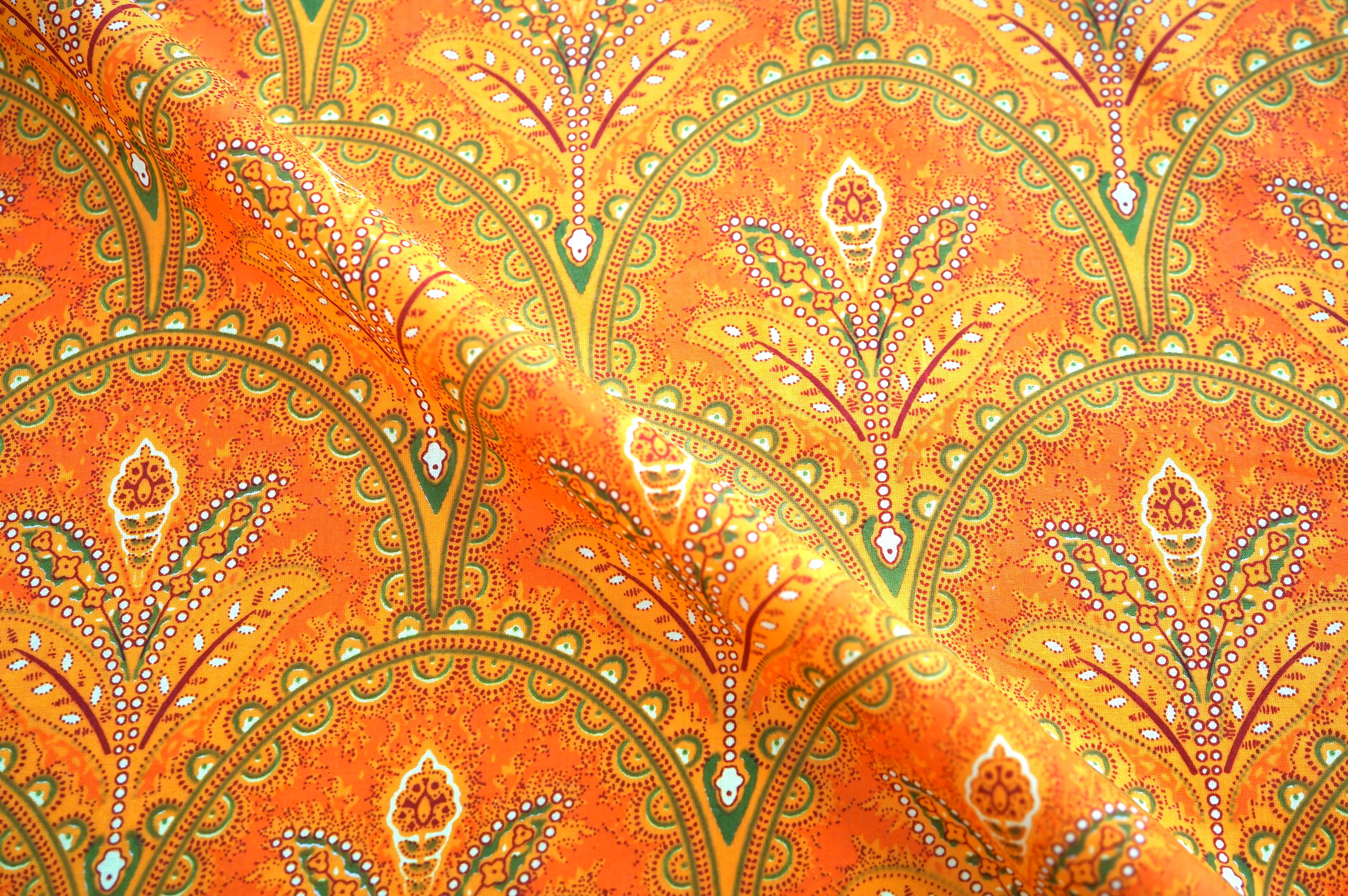 未使用※大判 インド ブロックプリント 中綿入りキルト オレンジ