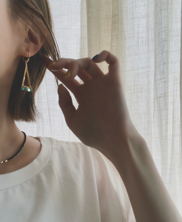 SALE‼️ターコイズのモロッカントライアングルピアス《サージカルステンレス》 3枚目の画像