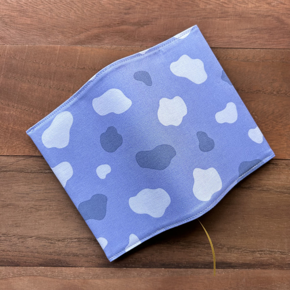 【文庫】水たまりのブックカバー 2枚目の画像