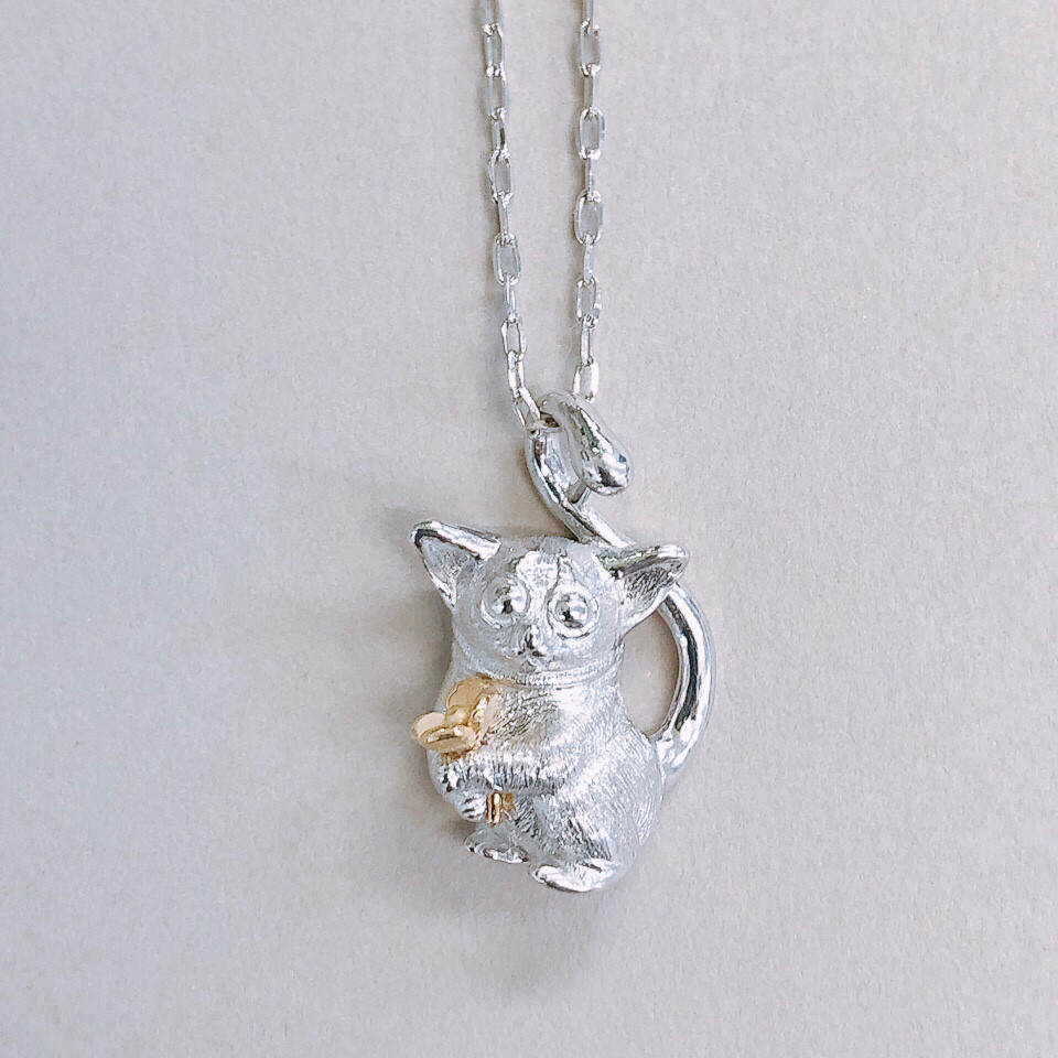 動物モチーフ「 わたしのガラゴ ♪｣ ✧ シルバーネックレス