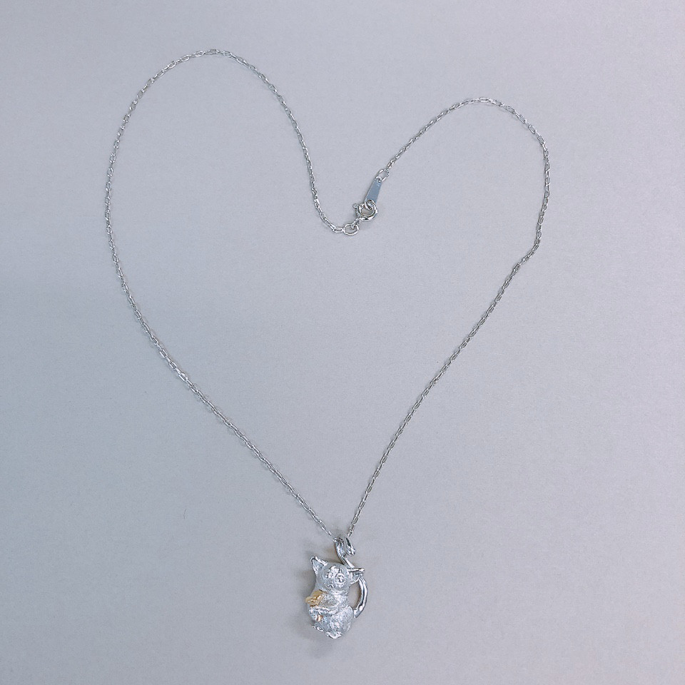 動物モチーフ「 わたしのガラゴ ♪｣ ✧ シルバーネックレス