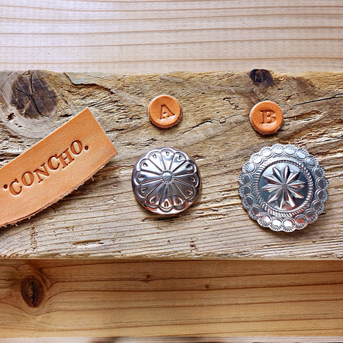 コンチョ巻きロングウォレット ヌメ革長財布 本革トラッカー