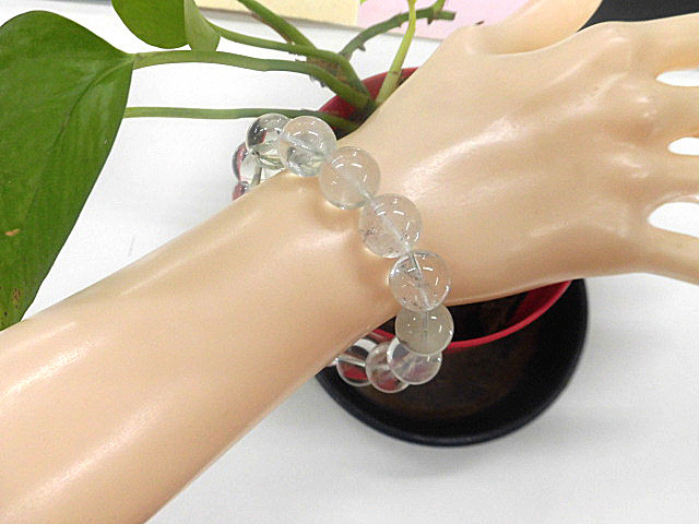 天然石 ホワイトファントム 13.7mm～14.4mm玉ブレスレット 内周19.0cm 　　240101515