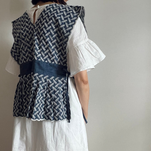 スカラップレースの横開きベスト(ネイビー) ベスト Ito-hari 通販