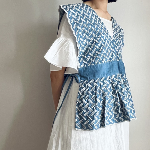 スカラップレースの横開きベスト(ヴィンテージブルー) ベスト Ito-hari