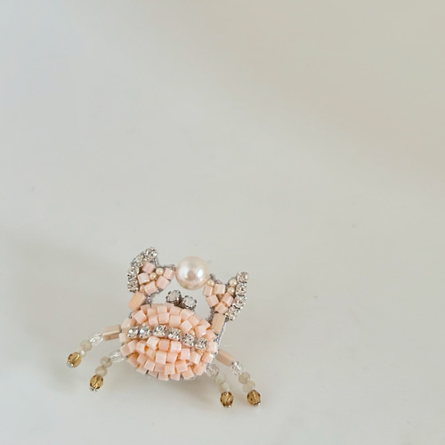 海の生き物シリーズ♡カニのビーズ刺繍ブローチ ブローチ beads  