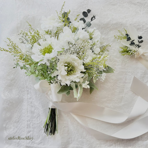 2024ウェディング】ナチュラルクラッチブーケ ～かすみ草と野の花  