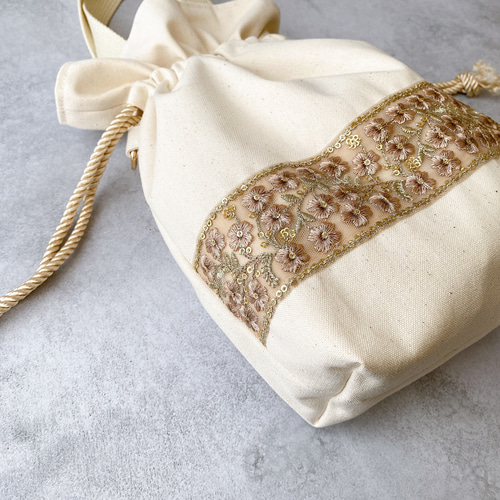インド刺繍リボン× 帆布　ハンドメイド　ボディバッグ　クリスマス　プレゼント インド刺繍リボン トートバッグ ハンドバッグ ハンドメイド 帆布