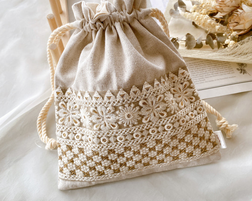 インド刺繍リボン】巾着 ポーチ 巾着袋 うり 通販 17875570｜Creema