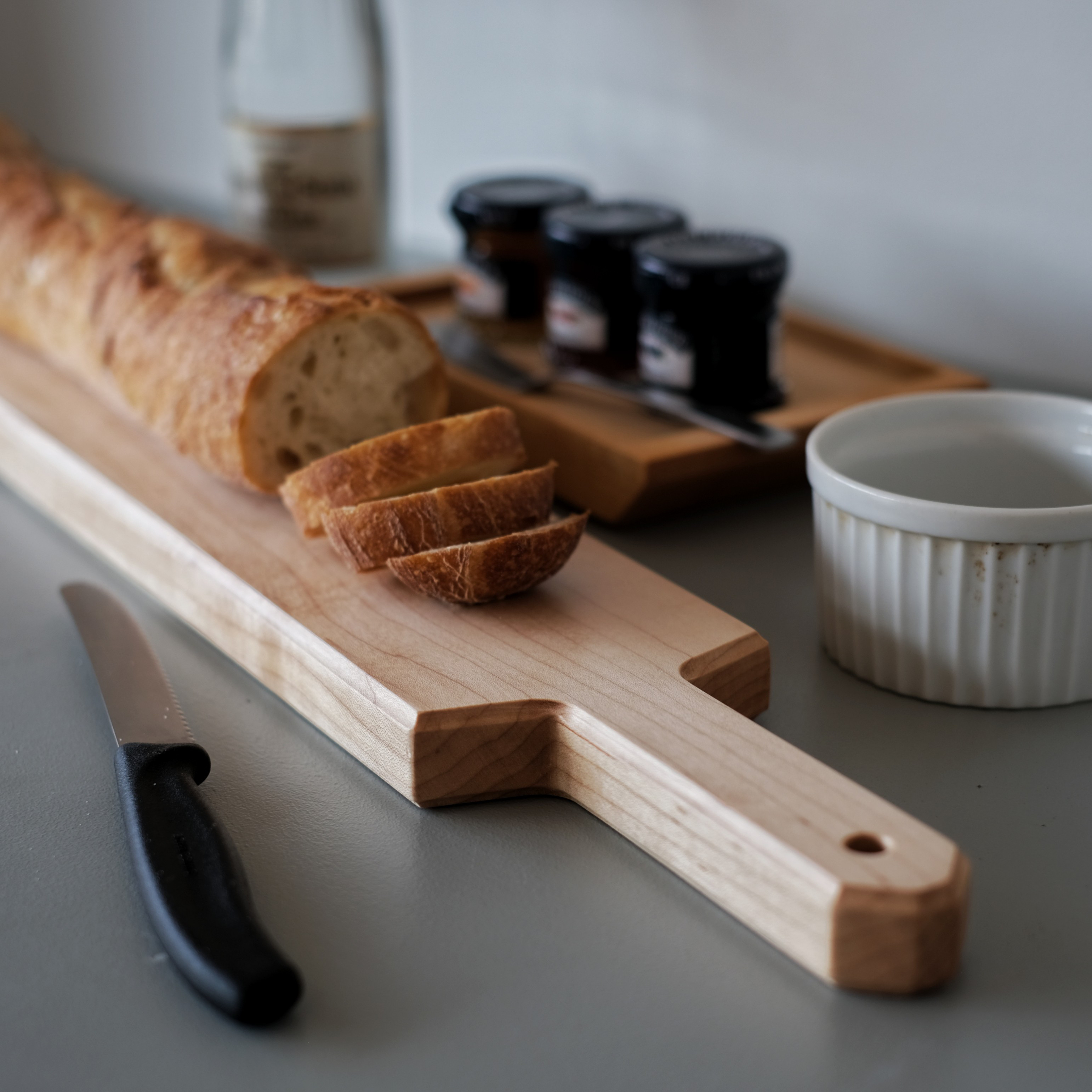 細長いカッティングボード　(ハードメープル)