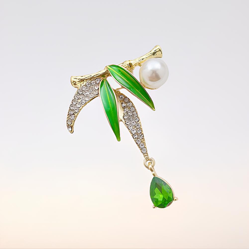 H0261【竹】上品 ひと粒パール 緑宝石 キラキラ 竹 ブローチ