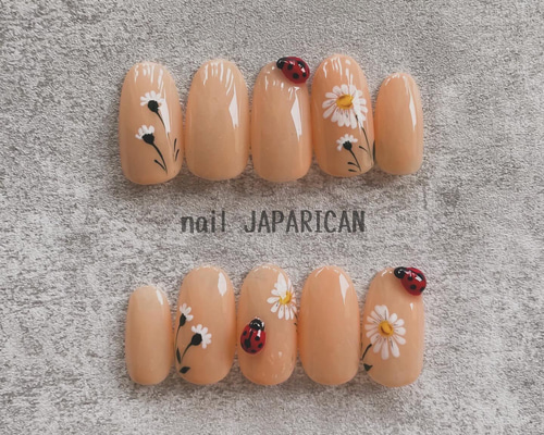 natsumi♡ ネイルチップ なつみ💅🏻個性派ネイル/ニュアンス/カラフル|池袋