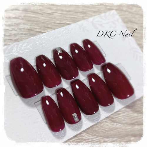 現品限り】ネイルチップ 大人シンプル ワンカラー ボルドー ワイン