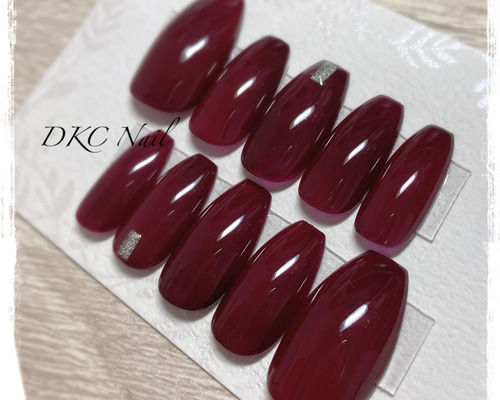 大人シンプル ネイルチップ 現品限り】ネイルチップ 大人シンプル ワンカラー ボルドー ワイン