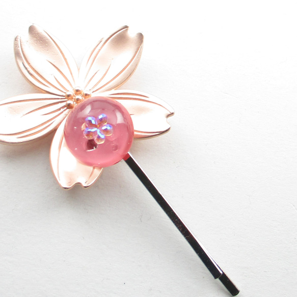 君がクォーツの瞳で見つめて想うのは、サンタフェのピンクがまた恋しい♪<1点ものヘアピン>HP179 1枚目の画像