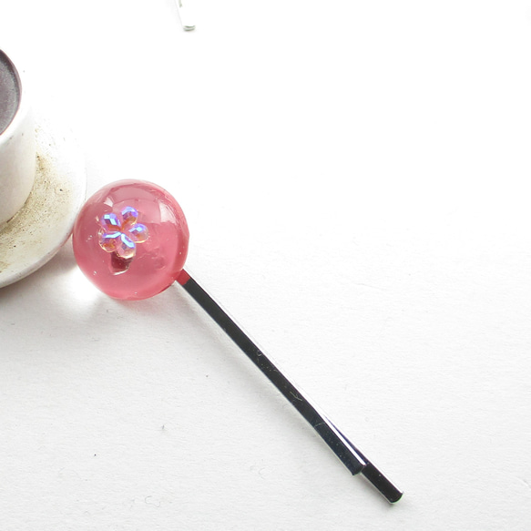 君がクォーツの瞳で見つめて想うのは、サンタフェのピンクがまた恋しい♪<1点ものヘアピン>HP179 2枚目の画像