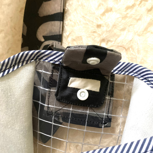 専用 リバティ スマホポーチ ショルダー ハンドメイド プール