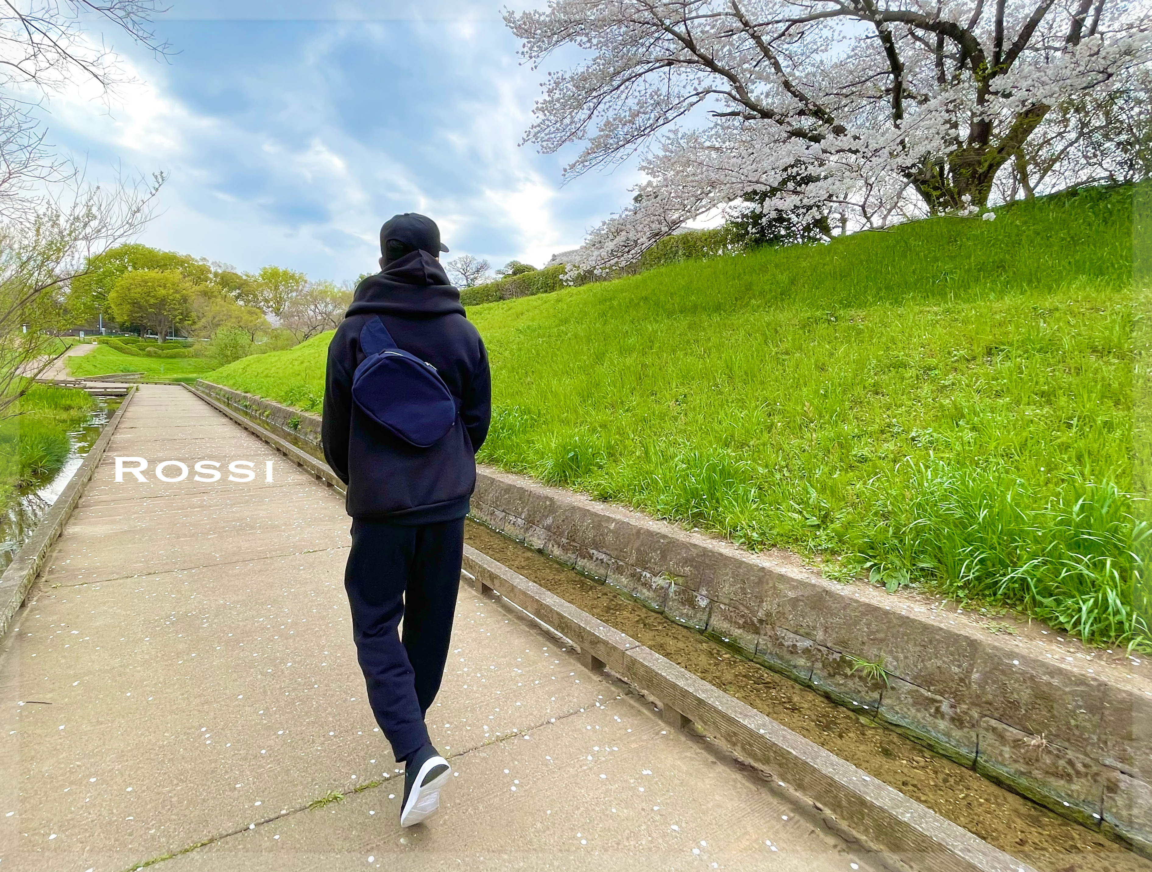 SIOCO✳︎Rossiシリーズ・ウエストバッグ・ボディバッグ・斜めがけ・8号帆布〈ネイビー〉×紐 〈黒）ユニセックス 5,775円