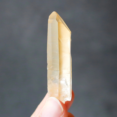 ゴールデンヒーラー クォーツ 原石 水晶 鉱物 希少石 天然石 レコード