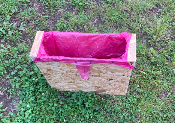 六角桌全套 - 專用盒可變成垃圾桶 第12張的照片