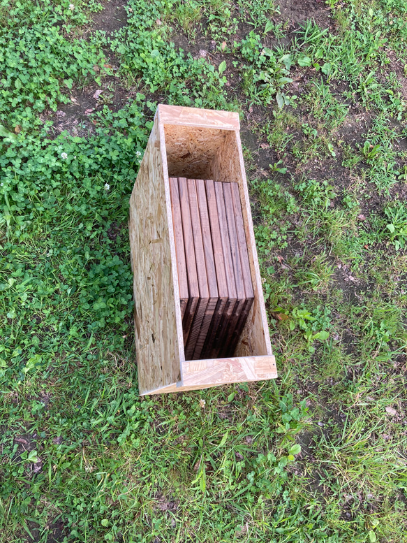 六角桌全套 - 專用盒可變成垃圾桶 第10張的照片